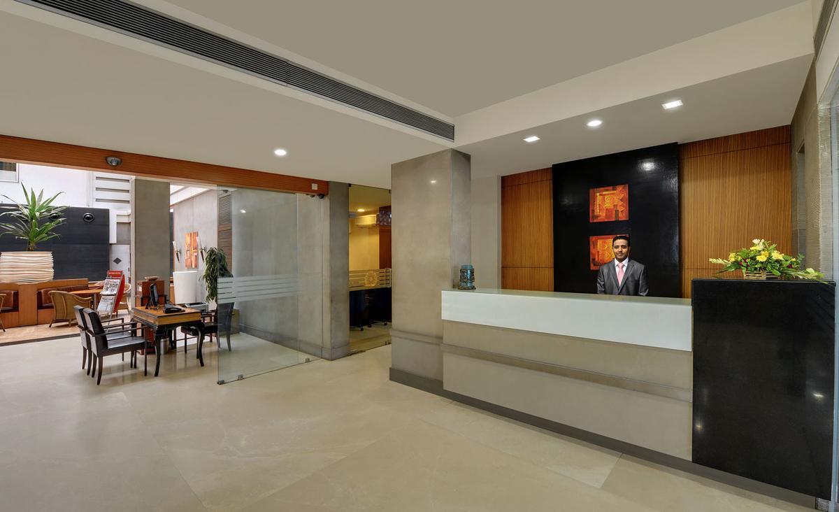 Hotel Woodland Πούνε Εξωτερικό φωτογραφία
